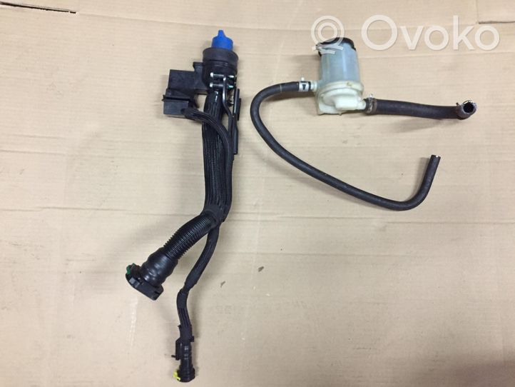 Toyota Land Cruiser (J150) Serbatoio/vaschetta del liquido del servosterzo 