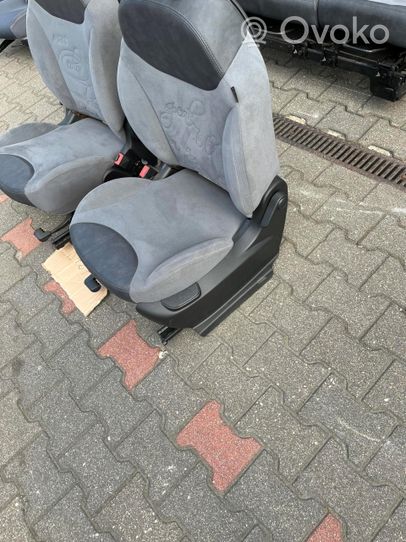 Fiat 500L Seat set 