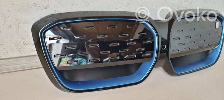 BMW X3 G01 Maskownica / Grill / Atrapa górna chłodnicy 9881798