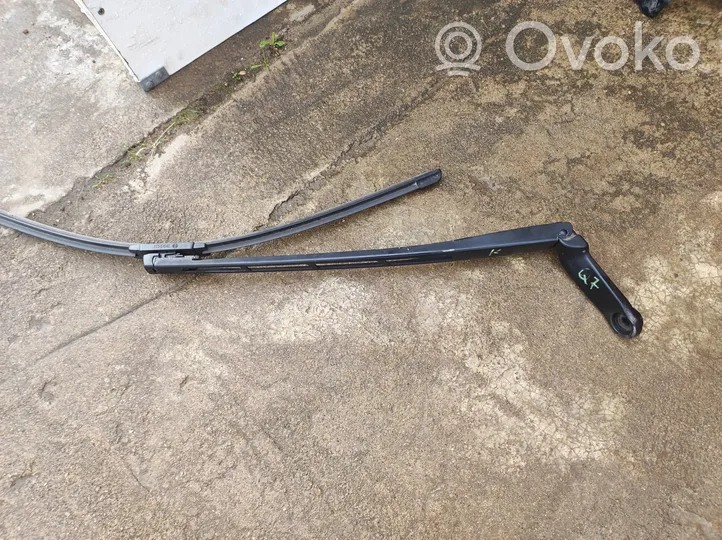 Audi Q7 4L Windshield/front glass wiper blade 178832