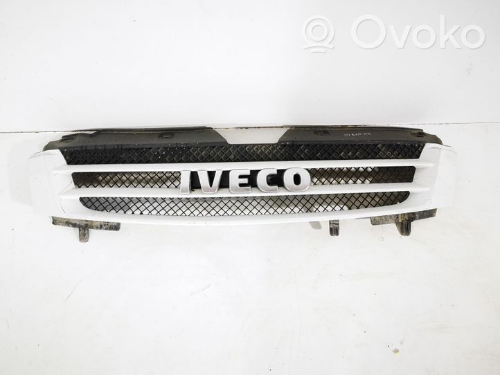 Iveco Daily 35.8 - 9 Griglia anteriore 