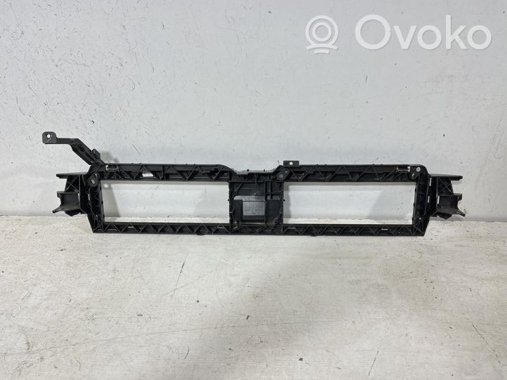 Audi A5 Panel mocowania chłodnicy 8W6807771