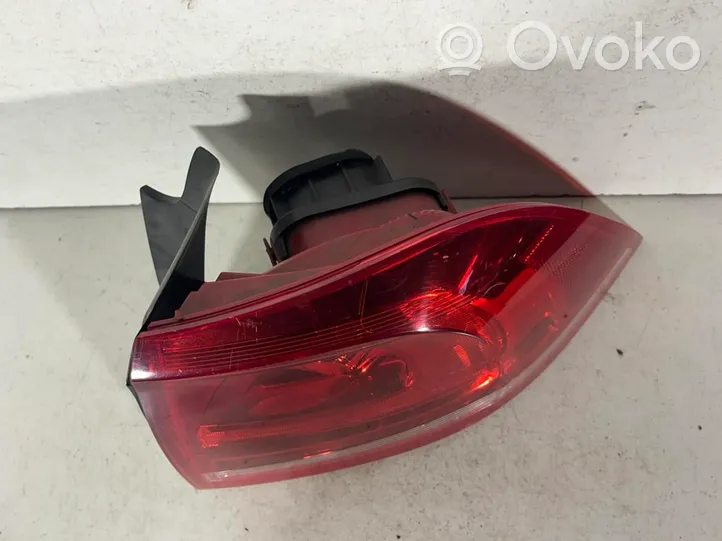 Volkswagen Touareg II Lampa tylna 7P6945096D