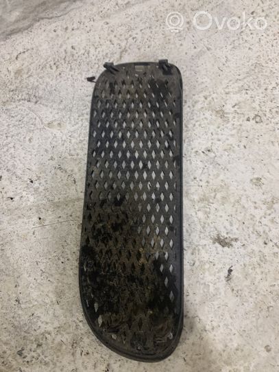 Skoda Octavia Mk1 (1U) Grille inférieure de pare-chocs avant 1U0807368