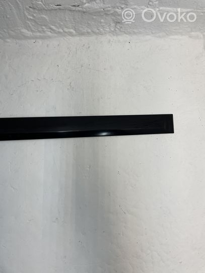 Opel Astra H Front door trim (molding) 498166255