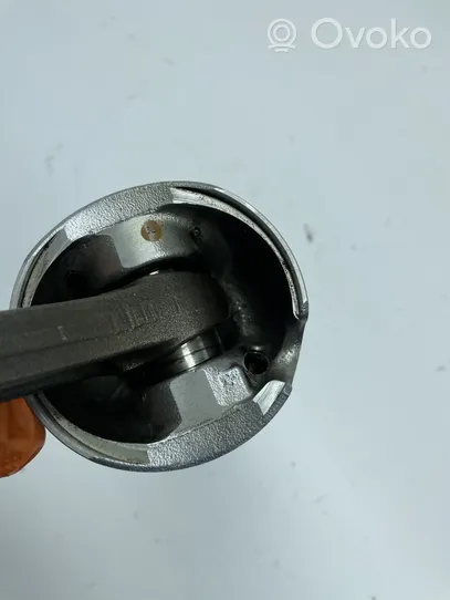 Volkswagen Sharan Piston with connecting rod 045C