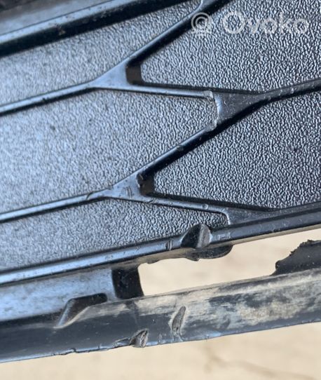 Ford Edge II Grille inférieure de pare-chocs avant FT4B17B969BAW