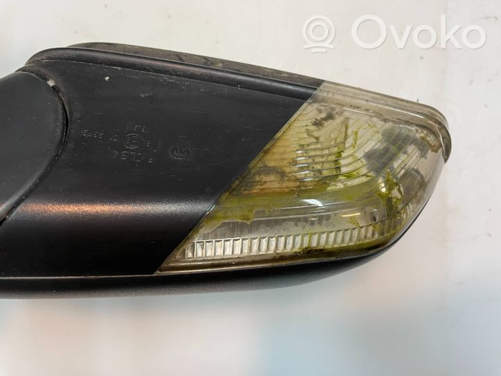 Volkswagen Polo Front door electric wing mirror 