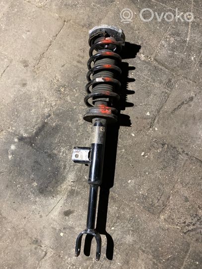 BMW 5 G30 G31 Front shock absorber with coil spring 6866606