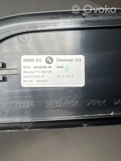 BMW 5 F10 F11 Listwa progowa tylna 8050048