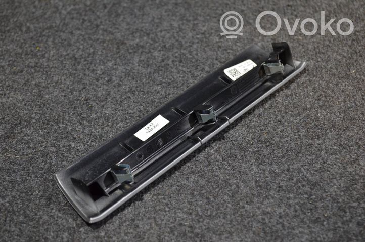 BMW 5 G30 G31 Altri elementi della console centrale (tunnel) 9370807