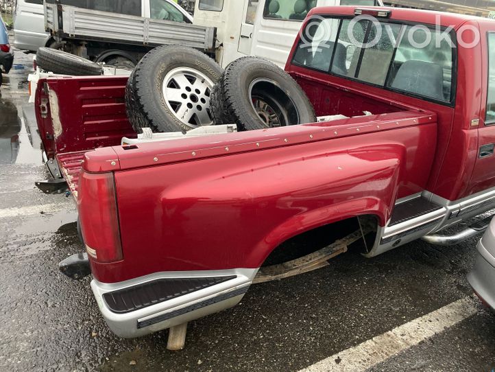 Chevrolet Silverado Pickup box 