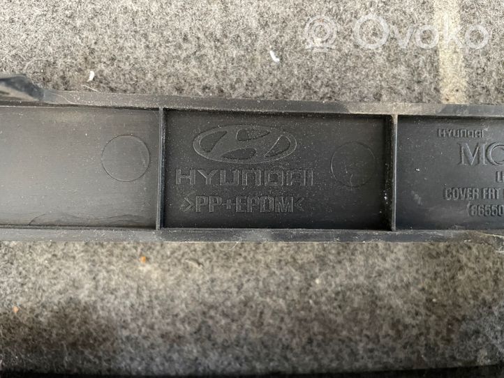 Hyundai ix35 Grille calandre supérieure de pare-chocs avant 