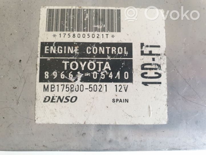 Toyota Avensis T250 Sterownik / Moduł ECU 8966105410