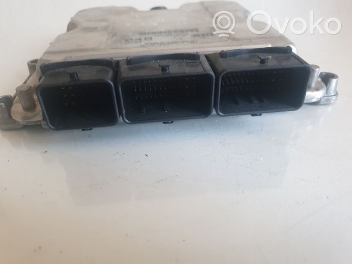 Volvo S40, V40 Calculateur moteur ECU 0281010441