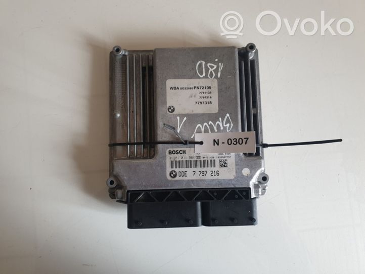 BMW 1 E81 E87 Calculateur moteur ECU 7797216