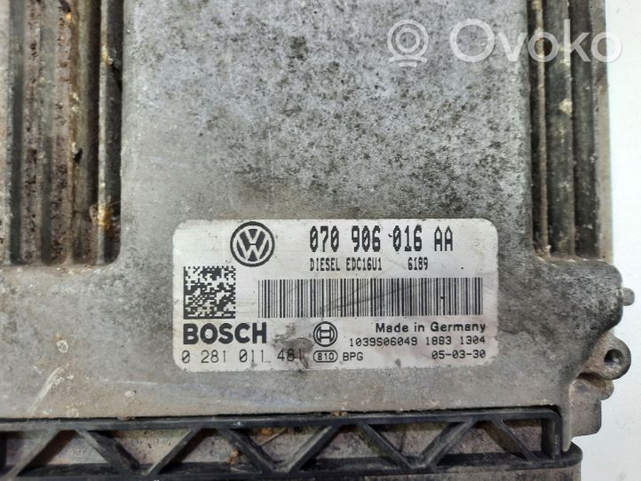 Volkswagen Touareg I Moottorin ohjainlaite/moduuli 070906016AA
