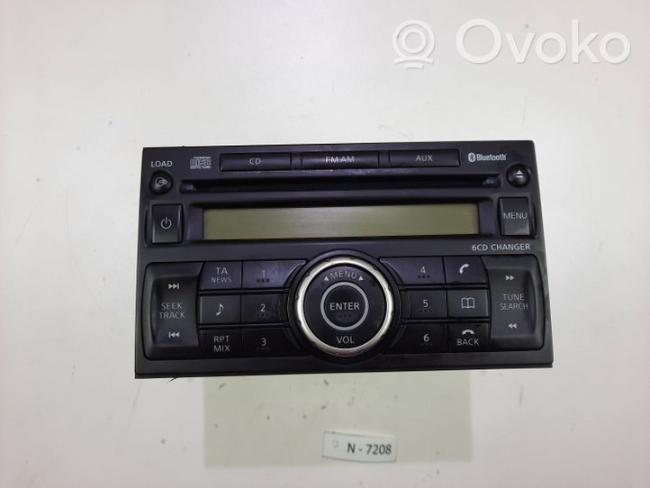 Nissan Qashqai Unidad delantera de radio/CD/DVD/GPS 28184JD65A