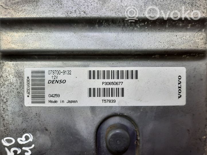 Volvo V50 Engine control unit/module P30650677