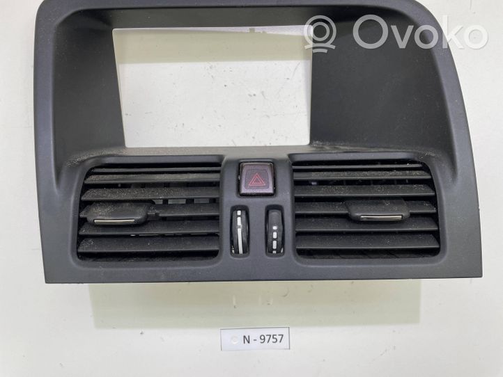 Volvo XC60 Griglia di ventilazione centrale cruscotto 1284824