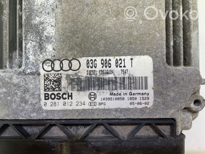 Audi A3 S3 8P Variklio valdymo blokas 03G906021T