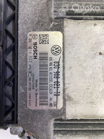 Volkswagen Golf V Sterownik / Moduł ECU 03G906021AB