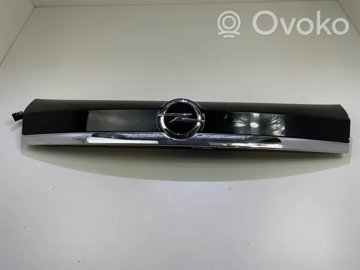 Opel Mokka X Takaluukun rekisterikilven valon palkki 95093281