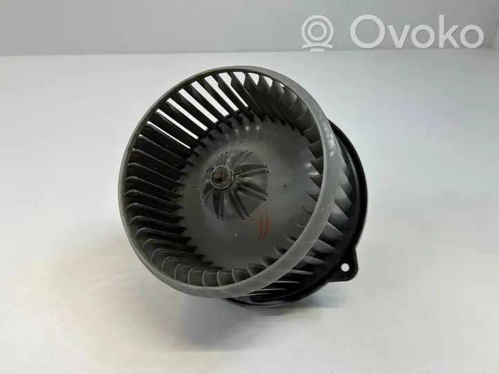 Toyota Corolla Verso E121 Pečiuko ventiliatorius/ putikas 