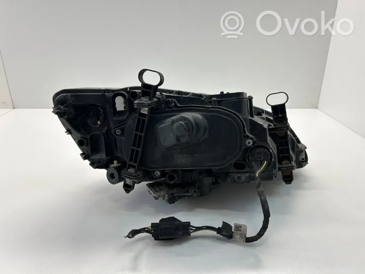 Volvo V60 Etu-/Ajovalo 31420110
