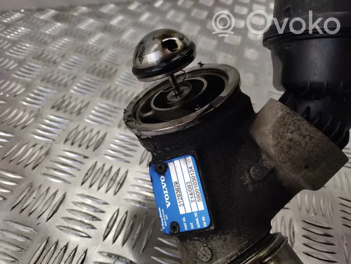 Volvo V60 Tube d'admission de tuyau de refroidisseur intermédiaire 31370286