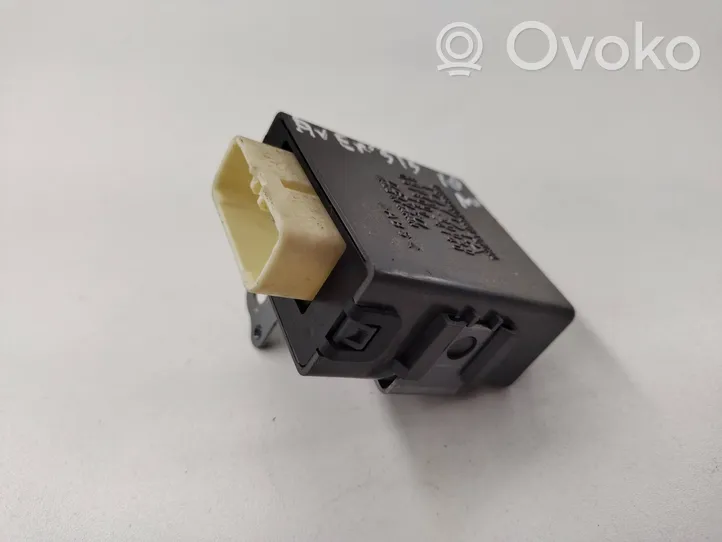 Toyota Avensis T270 Door control unit/module 8597020020