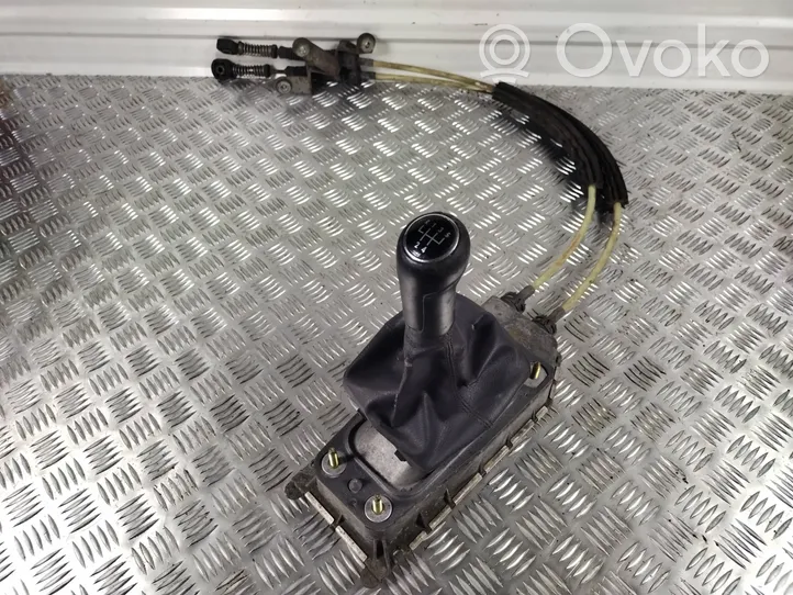 Volkswagen Polo IV 9N3 Gear selector/shifter (interior) 