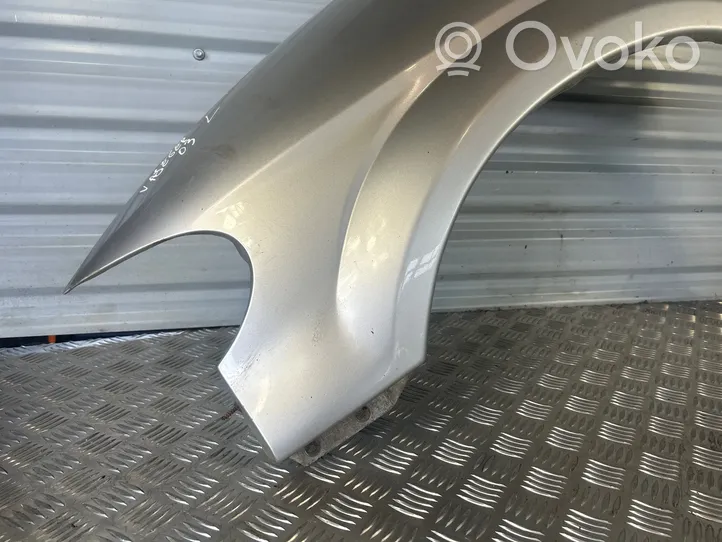 Chrysler Voyager Fender 