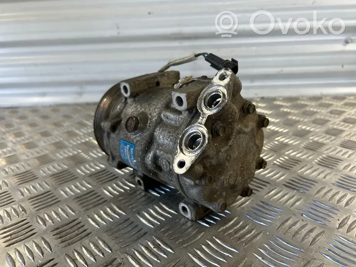 Volvo V50 Ilmastointilaitteen kompressorin pumppu (A/C) 3M5H19D629TA