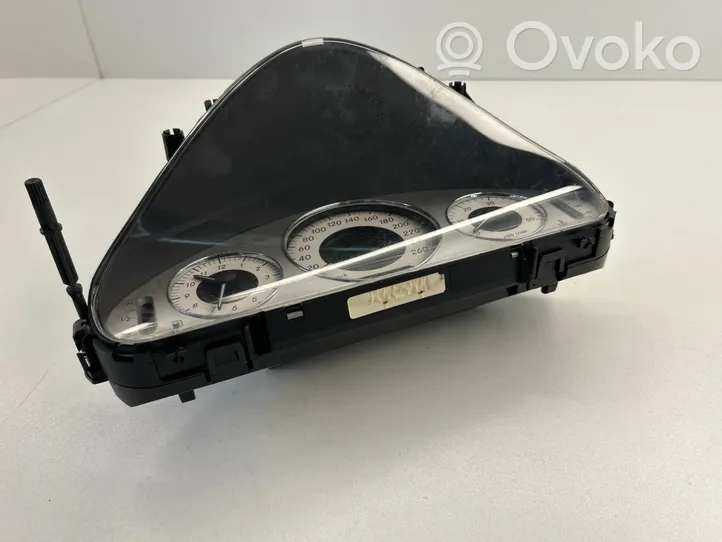 Mercedes-Benz E W211 Tachimetro (quadro strumenti) A2115400547