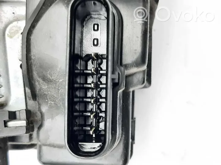 Volvo V40 Zamek drzwi przednich 31440389933373110