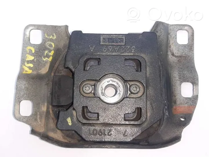 Ford Focus C-MAX Supporto della scatola del cambio V617M121