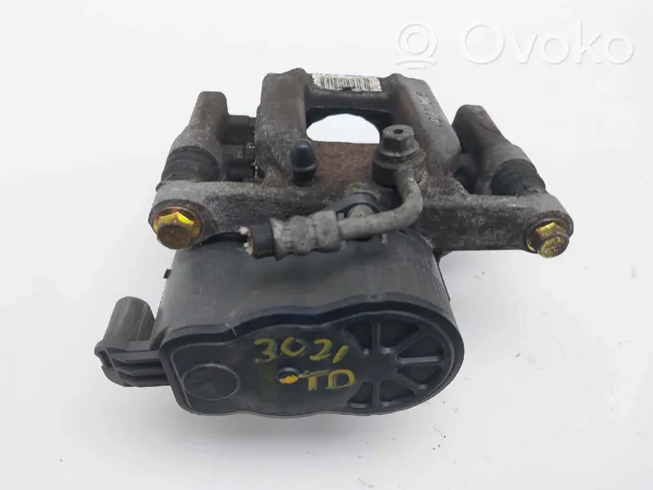 Citroen C5 Aircross Supporto della pinza del freno posteriore AD777015