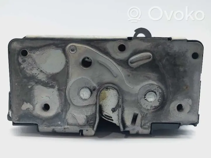 Opel Corsa E Zamek drzwi tylnych 13431845