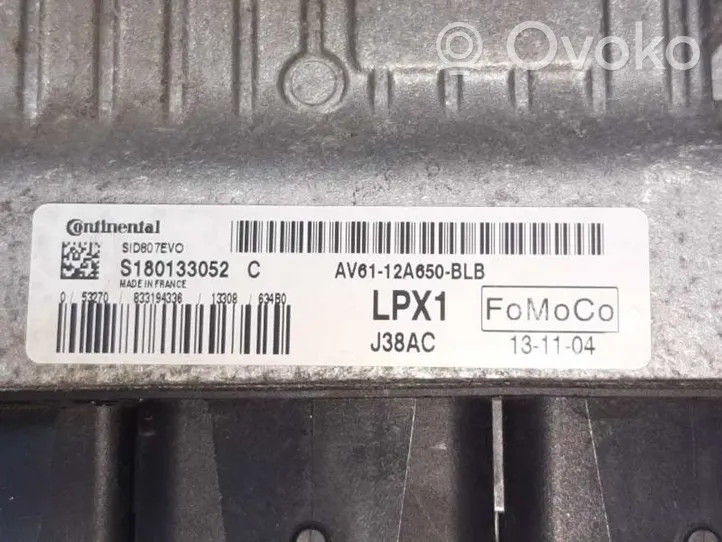 Ford C-MAX II Dzinēja vadības bloks AV6112A650BLB