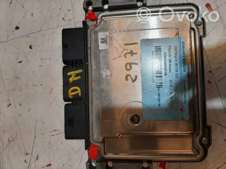 Peugeot 208 Engine control unit/module 9807886180