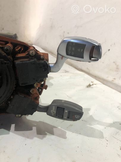 BMW 7 E65 E66 Leva/interruttore dell’indicatore di direzione e tergicristallo 6922869