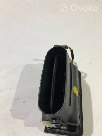 BMW 7 E38 Griglia di ventilazione posteriore 64228364120