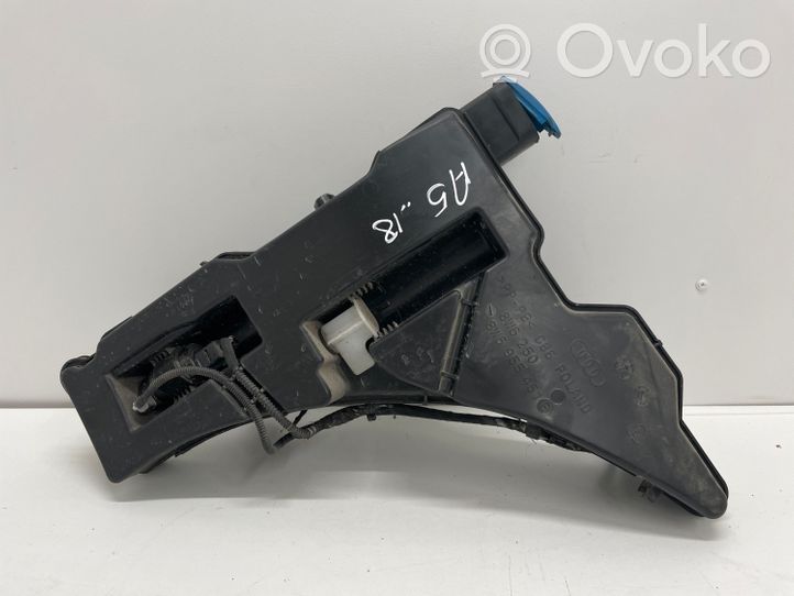 Audi A5 Zbiornik płynu do spryskiwaczy szyby przedniej / czołowej 8W6250451