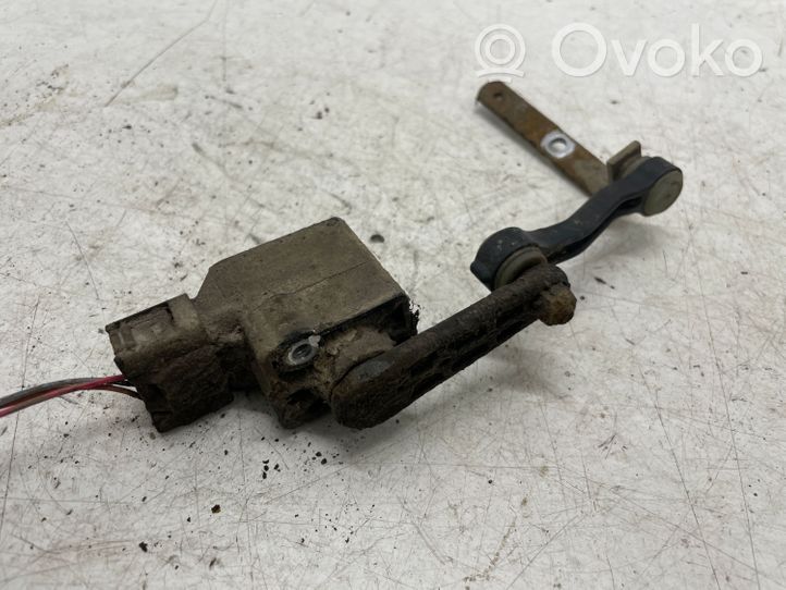 Mercedes-Benz R W251 Rear suspension height sensor lever 