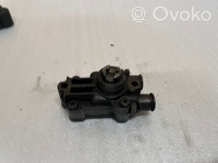 Mercedes-Benz E W210 Pompe à carburant A6110900250