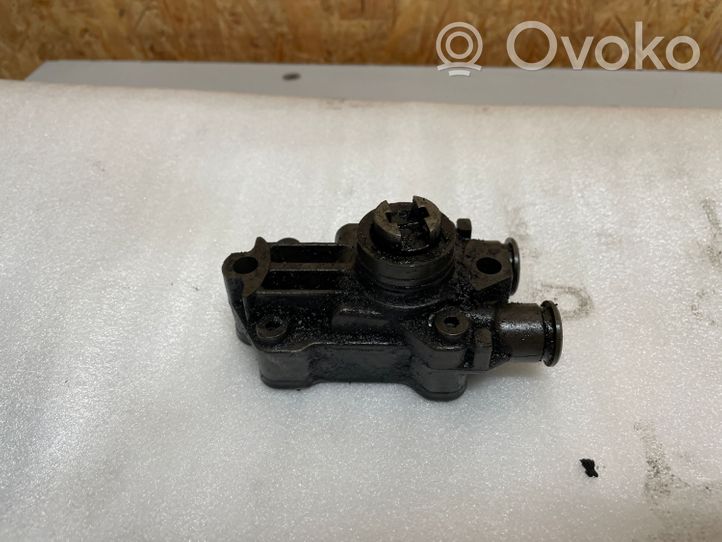 Mercedes-Benz E W210 Pompe d'injection de carburant à haute pression A6110900350