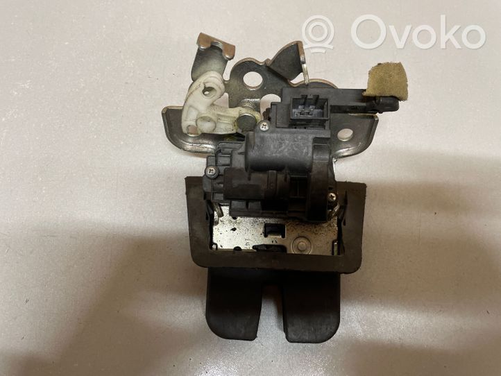 Audi A4 S4 B8 8K Serratura portiera di carico 8K9827505A