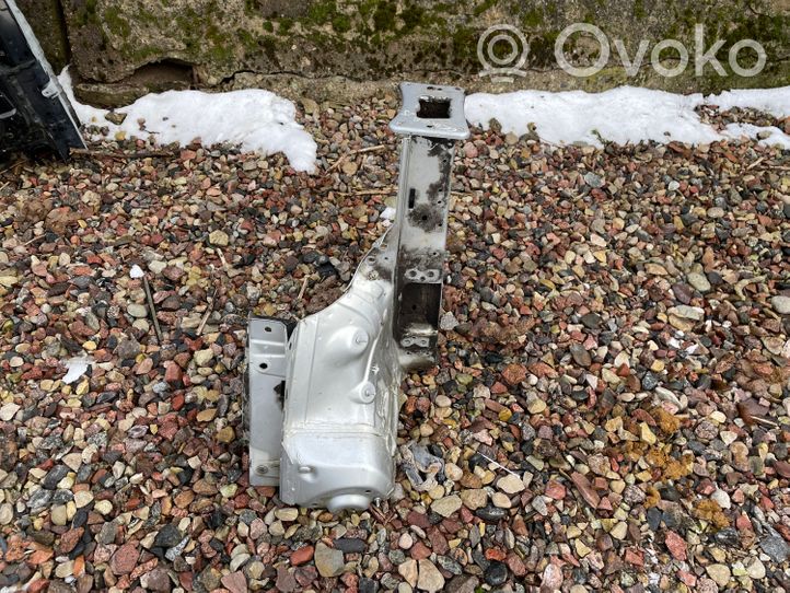 Skoda Octavia Mk3 (5E) Podłużnica przednia 5Q0804181