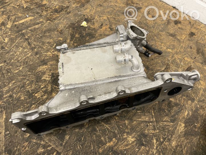 Audi A5 Chłodnica powietrza doładowującego / Intercooler 04L129766AS